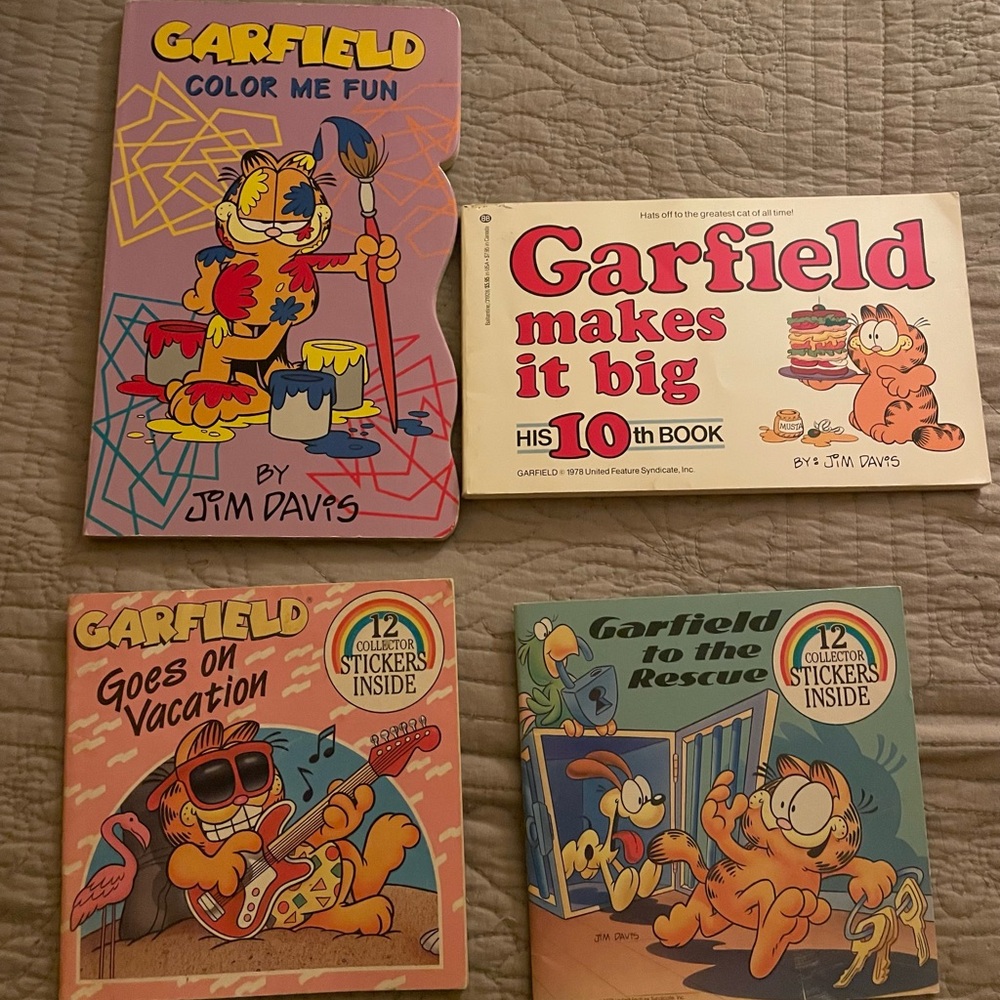 4 GARFIELD BOOKS
